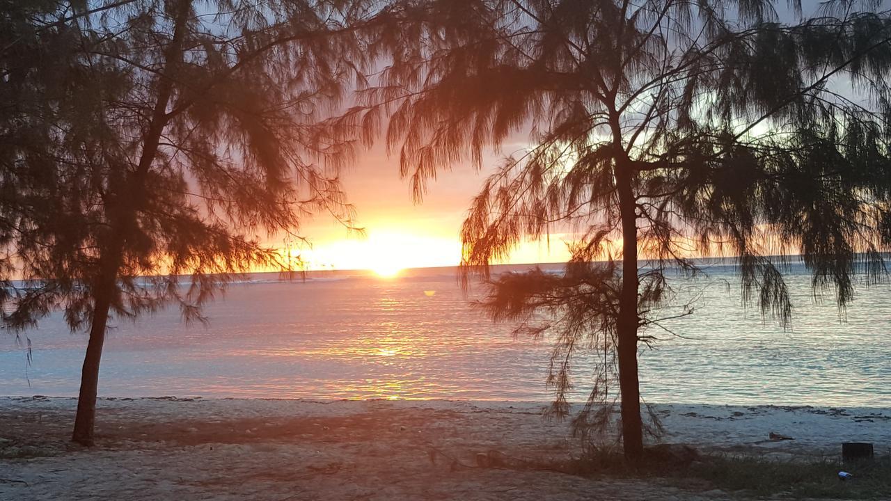 Saipan Beach Hotel Luaran gambar